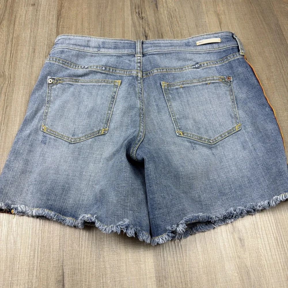 Anthropologie Pilcro Embroidered Stripe Denim Shorts Slim Boyfriend Size 29 - Picture 7 of 8